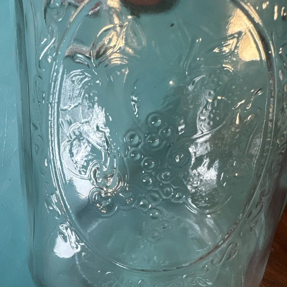 Ball Mason Canning Jar Qt Blue Tint Glass Measure Sculptured 62 C10 w/Zinc Lid